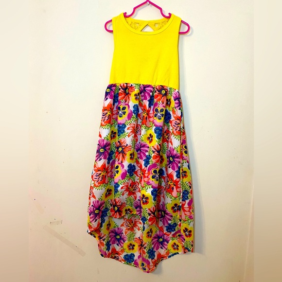 GIRL’S DRESS BUNDLE. - Picture 5 of 14